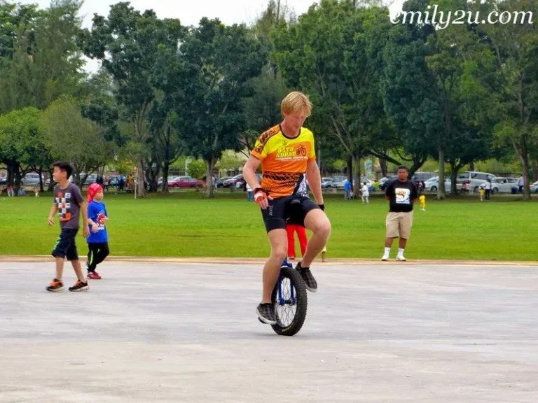 what are the easiest unicycle tricks